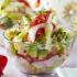 Avokado ve yengeç çubukları ile salata tarifleri Mısır ve avokado ile yengeç çubukları salatası